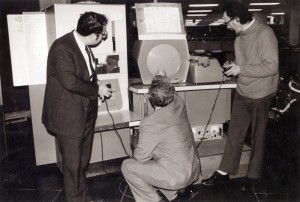 Spacewar! being played on an original PDP-1 computer.